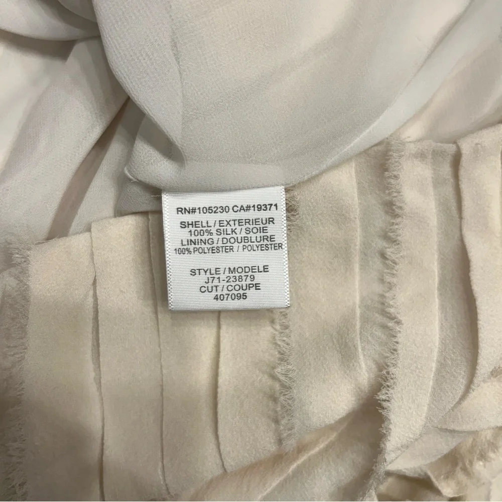 Joie 100% Silk Cream Pleated Blouse, Sz XS, Raw Edges, Lined Top - Picture 8 of 9